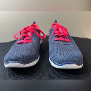 Skechers Lite-Weight Navy Sneakers Women’s 9.5 Air Cooled Memory Foam 13070